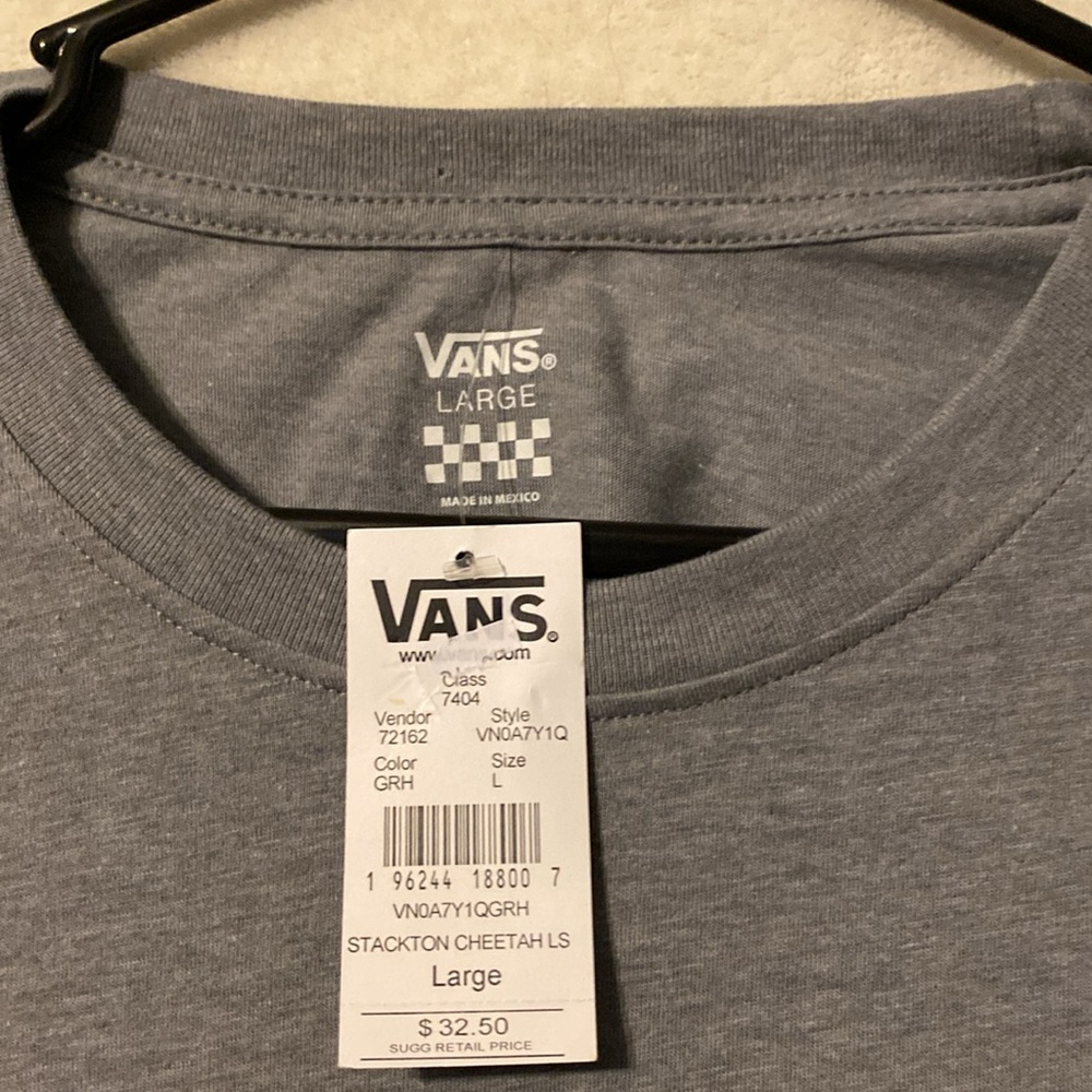 VANS long sleeve T shirt. Gray large NWT - Picture 2 of 3